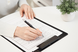 問診票にご記入ください